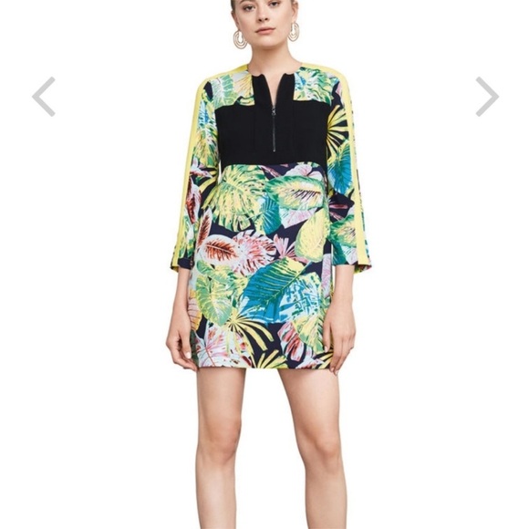 BCBGMAXAZRIA Dress in Fun Rainforest Print with Neon stripe - tropical - small - Picture 1 of 7